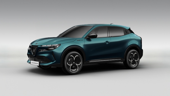 Alfa Romeo Junior Elettrica green Sport Speciale trim