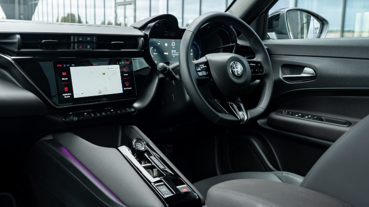 Grey Alfa Romeo Junior interior black dashboard