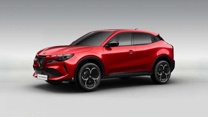 Red Alfa Romeo Junior Ti trim