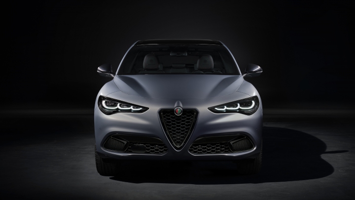 Silver Alfa Romeo Stelvio Exterior Front Static Straight On