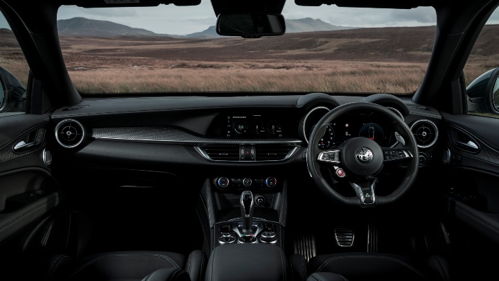 Green Alfa Romeo Stelvio Quadrifoglio Interior
