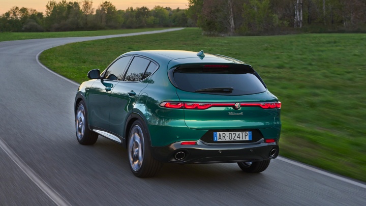 Green Alfa Romeo Tonale Exterior Rear Driving