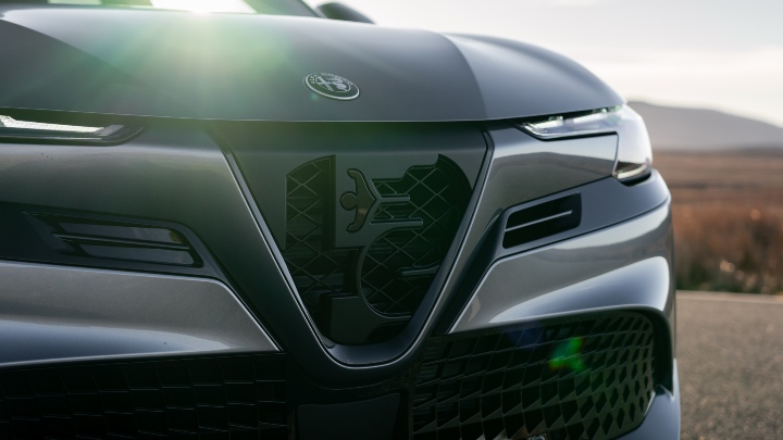 Alfa Romeo Junior front close up