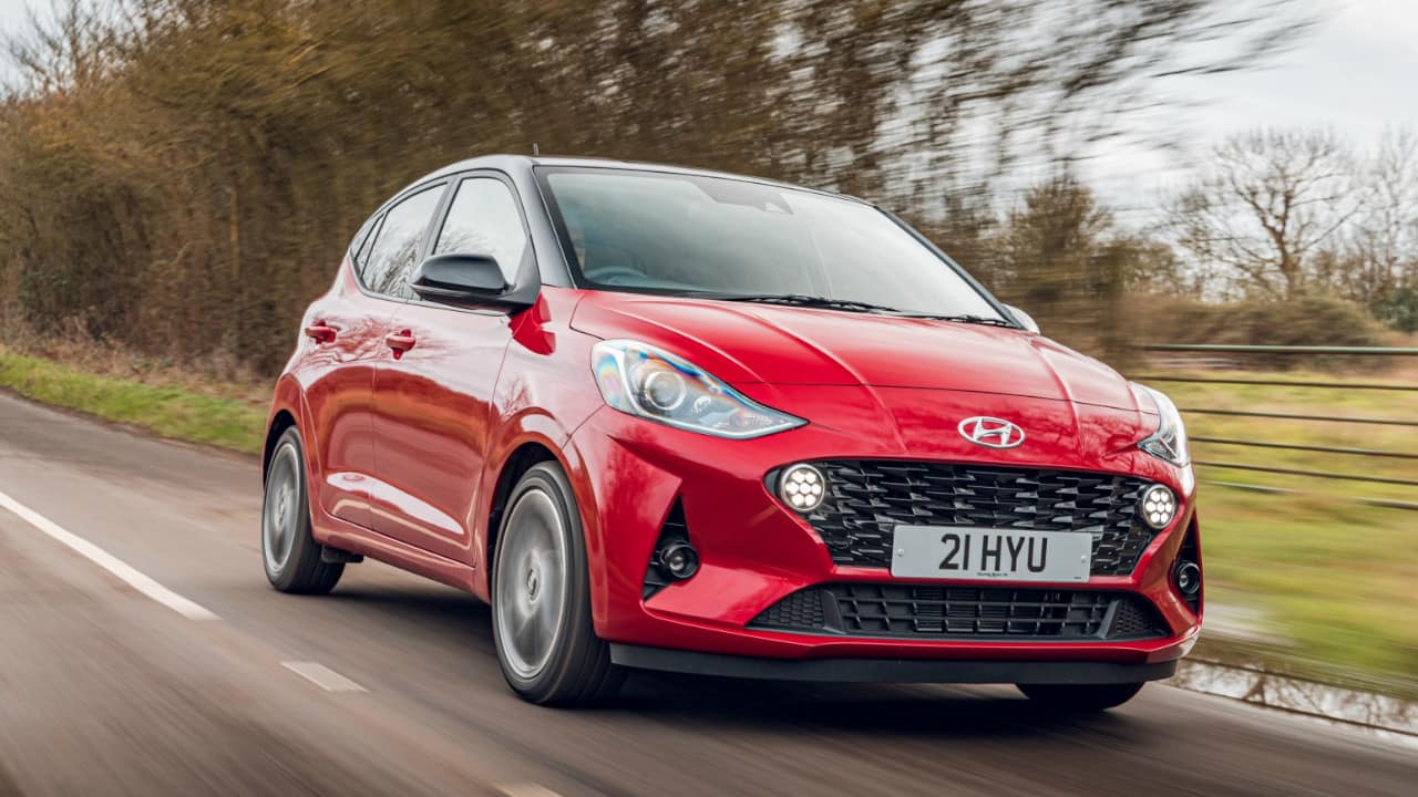 Red Hyundai i10 Exterior Front Driving