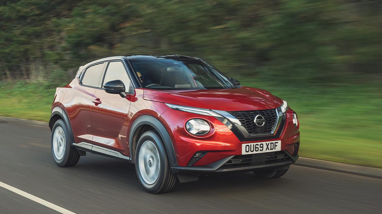 nissan juke, front, driving