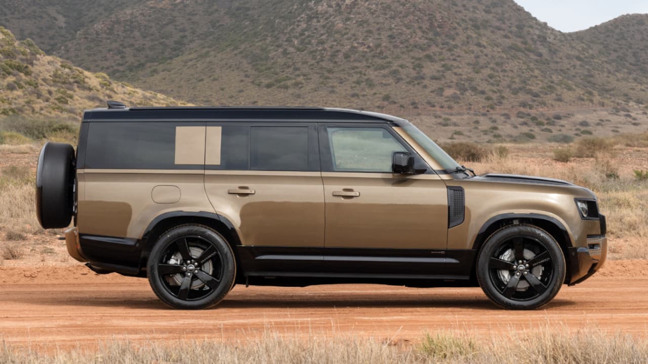Land Rover Defender 130 Side Profile