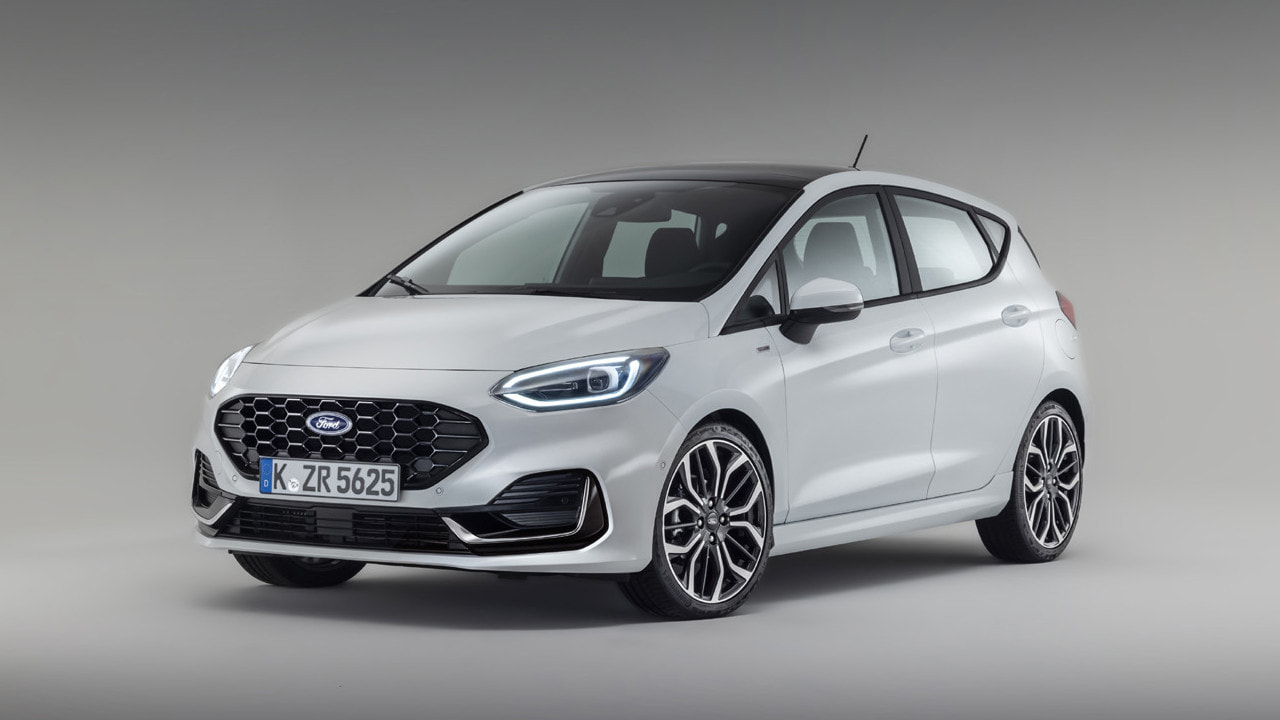 White Ford Fiesta Exterior Front
