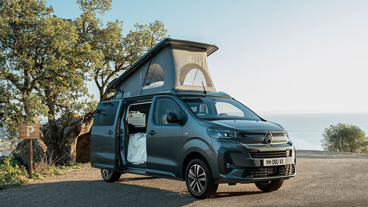 Citroen Holiday with roof tent and doors open