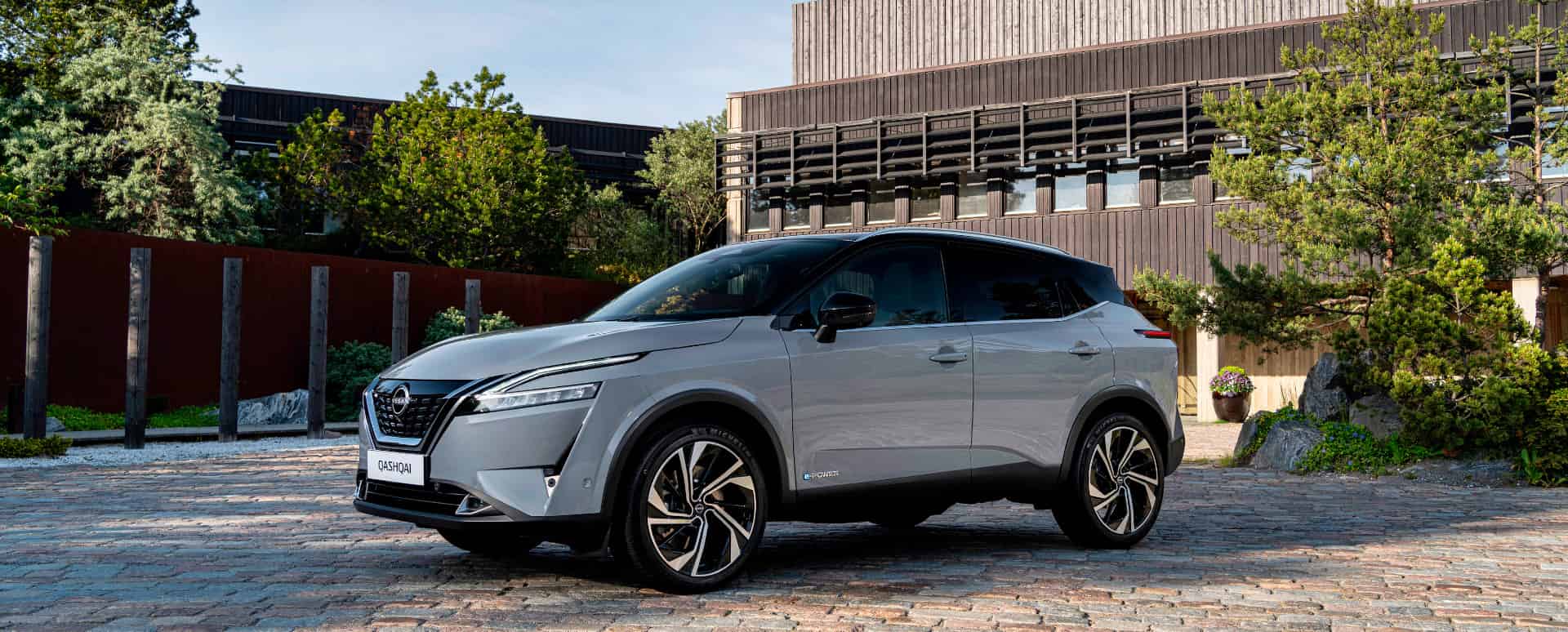 Nissan e-power Qashqai Side Static