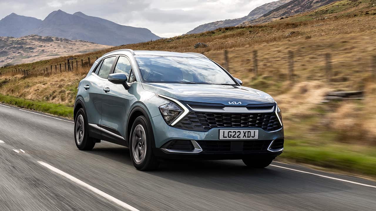 Kia Sportage Front Driving