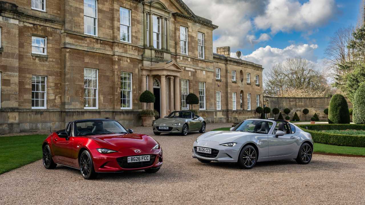 Range of Mazda MX-5, red, grey and green
