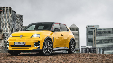 Renault 5 in Yellow with London City Backdrop
