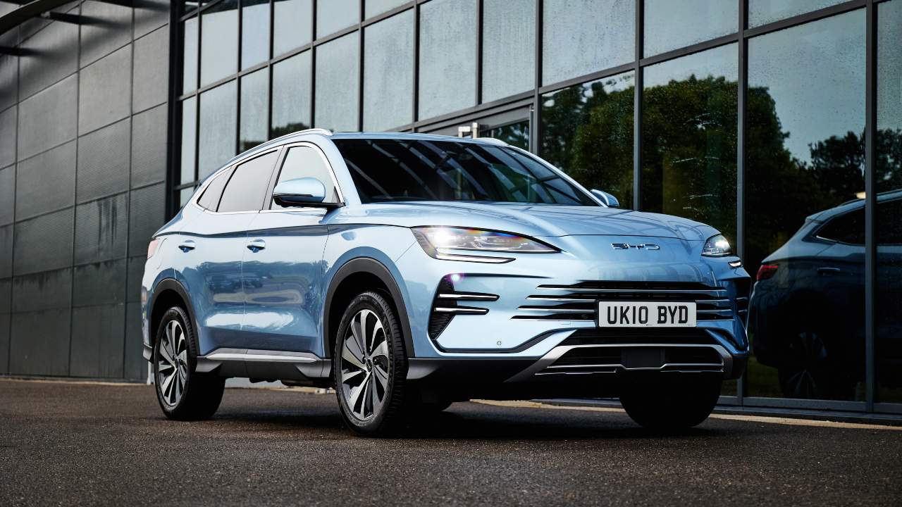 Blue BYD SEAL U DM-i Exterior Front Static