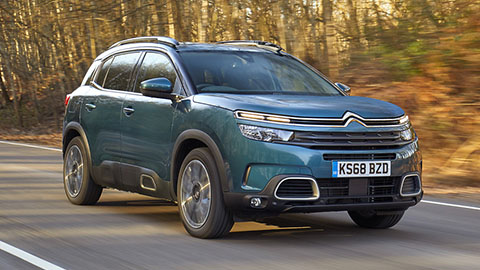 Blue Citroen C5 AIRCROSS, driving