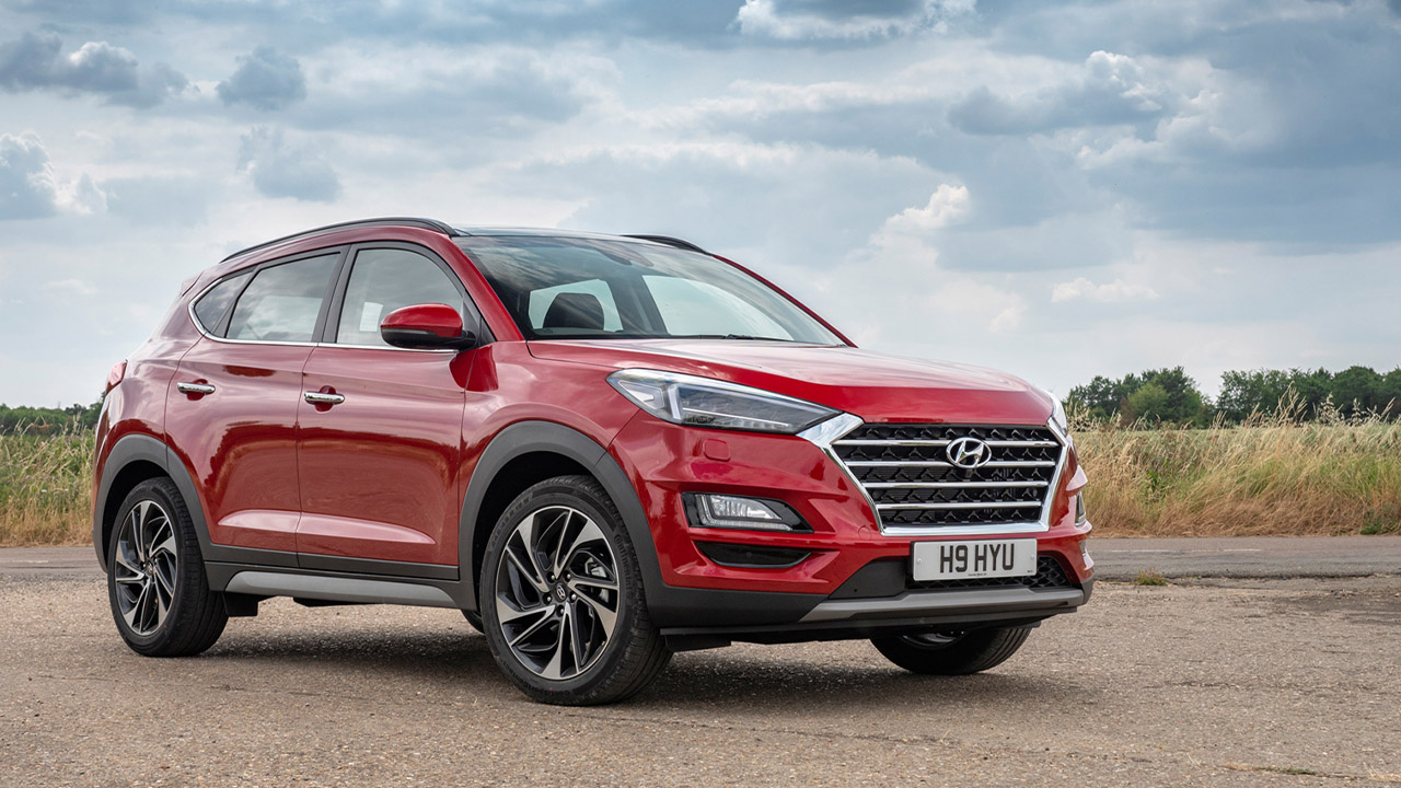 Red Hyundai Tucson