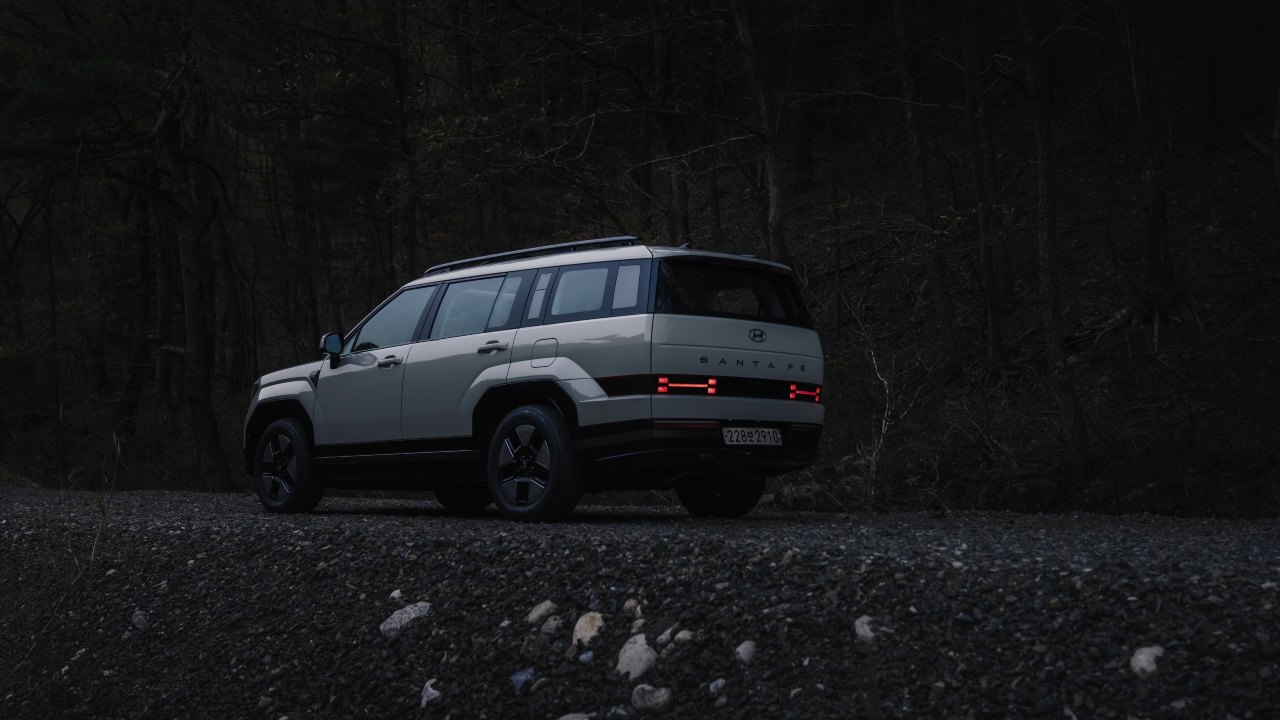 Hyundai Santa Fe static