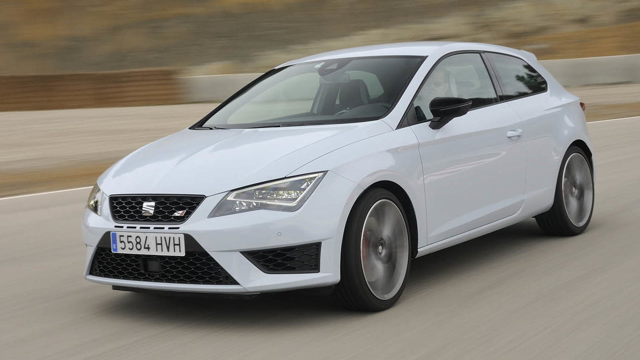 White SEAT Leon Cupra Exterior Front Driving