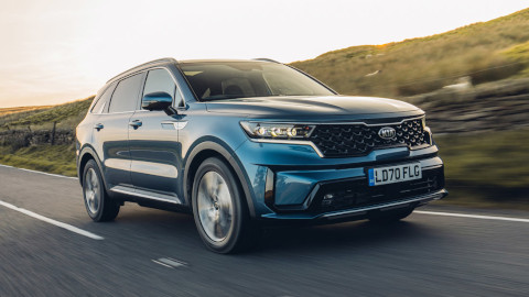 Kia Sorento Driving