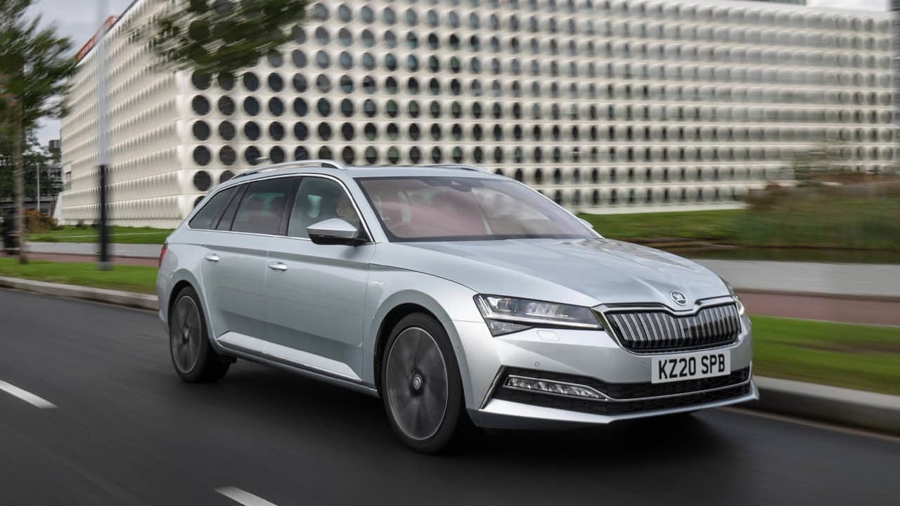 Silver Skoda Superb Exterior Front Driving