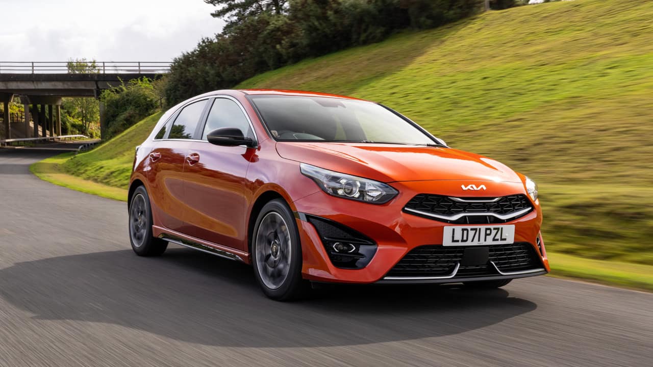 Orange Kia Ceed Exterior Driving Front