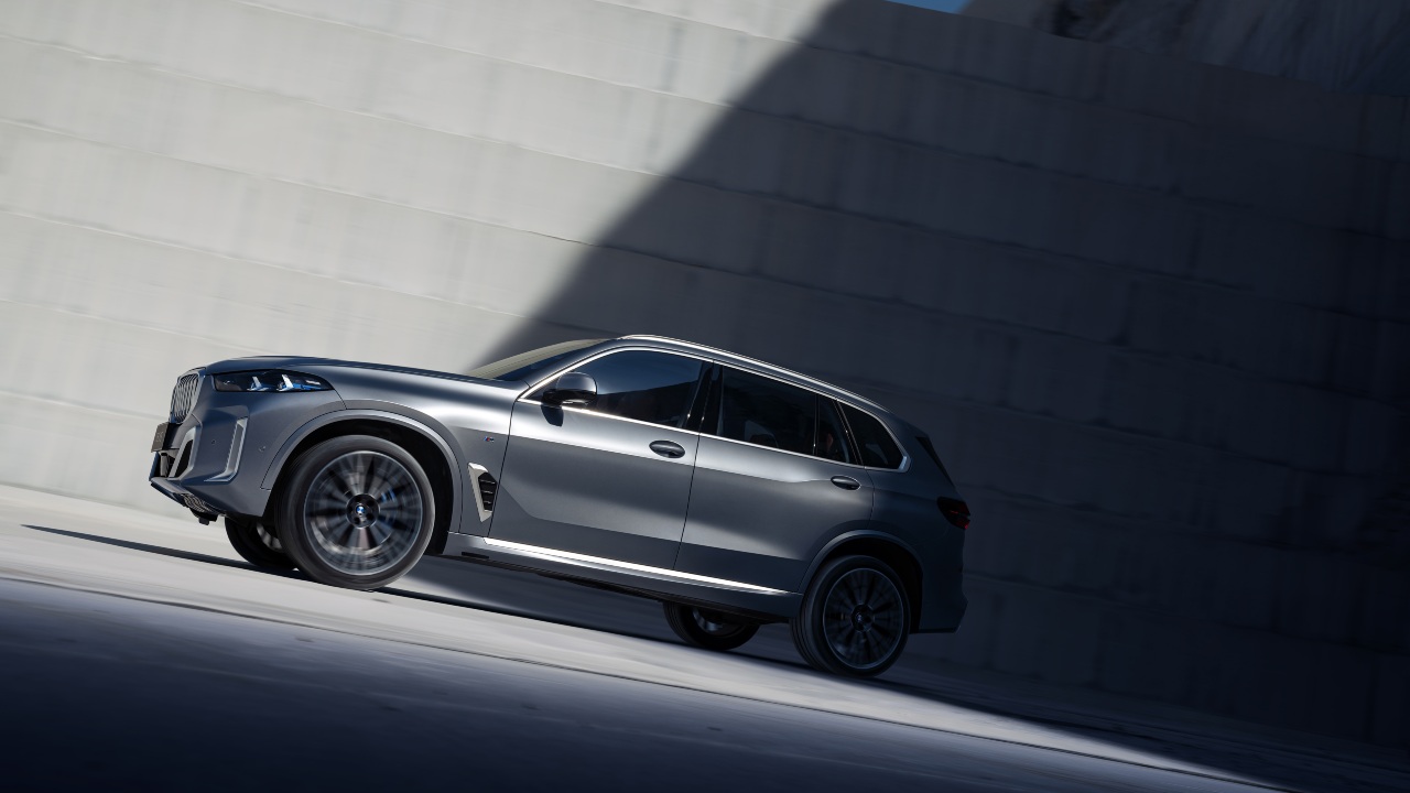 BMW X5 static grey
