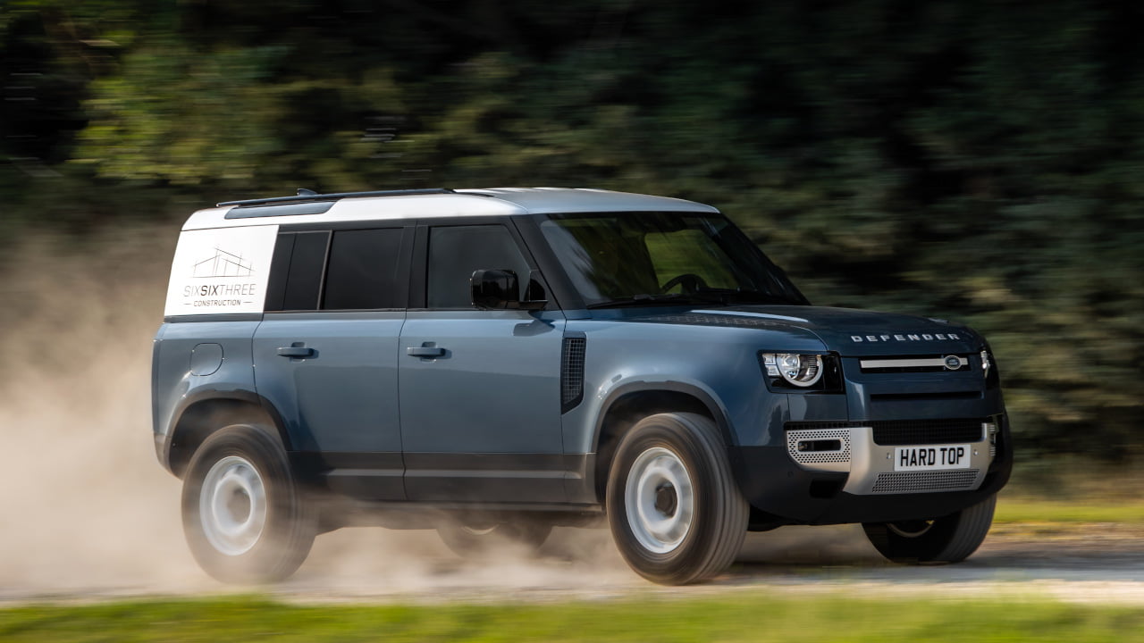 Land Rover Defender 110 Hard Top Driving