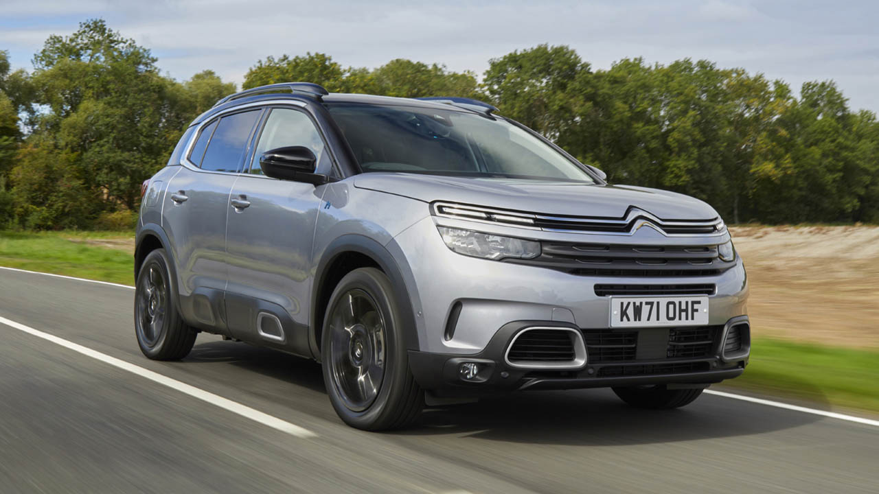 Silver Citroen C5 AIRCROSS, driving shot