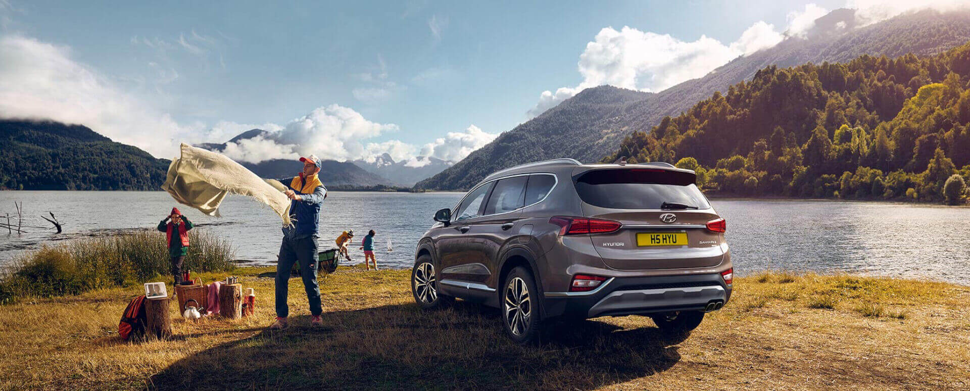 Hyundai Santa Fe Family Holiday