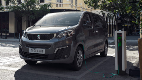 Peugeot e-Traveller