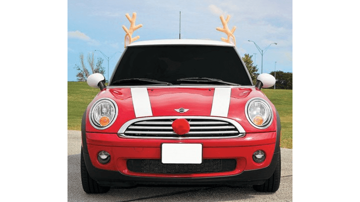 Five Ways to Decorate Your Car for Christmas