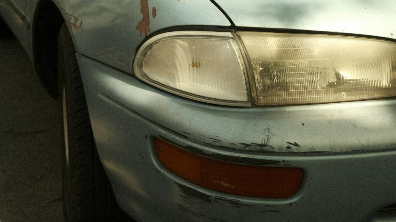 Scratch near headlight