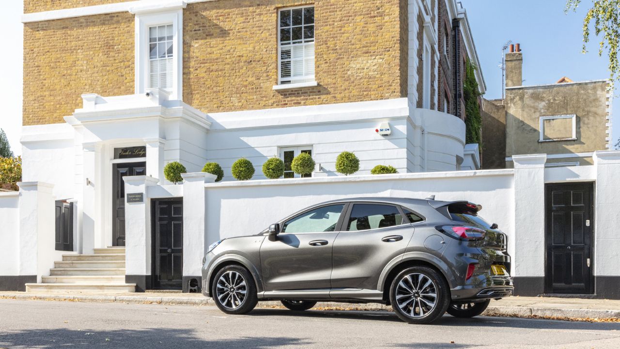 Black Ford Kuga and Silver Ford Puma