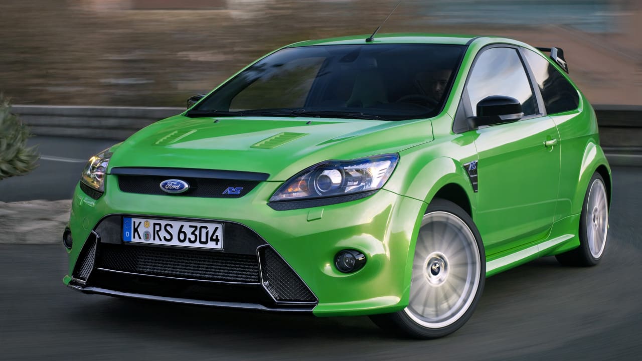 Green Ford Focus RS Exterior