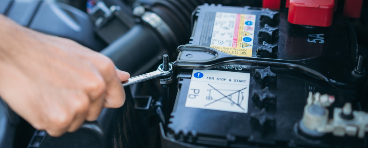 How to Change a Car Battery and How to Test It