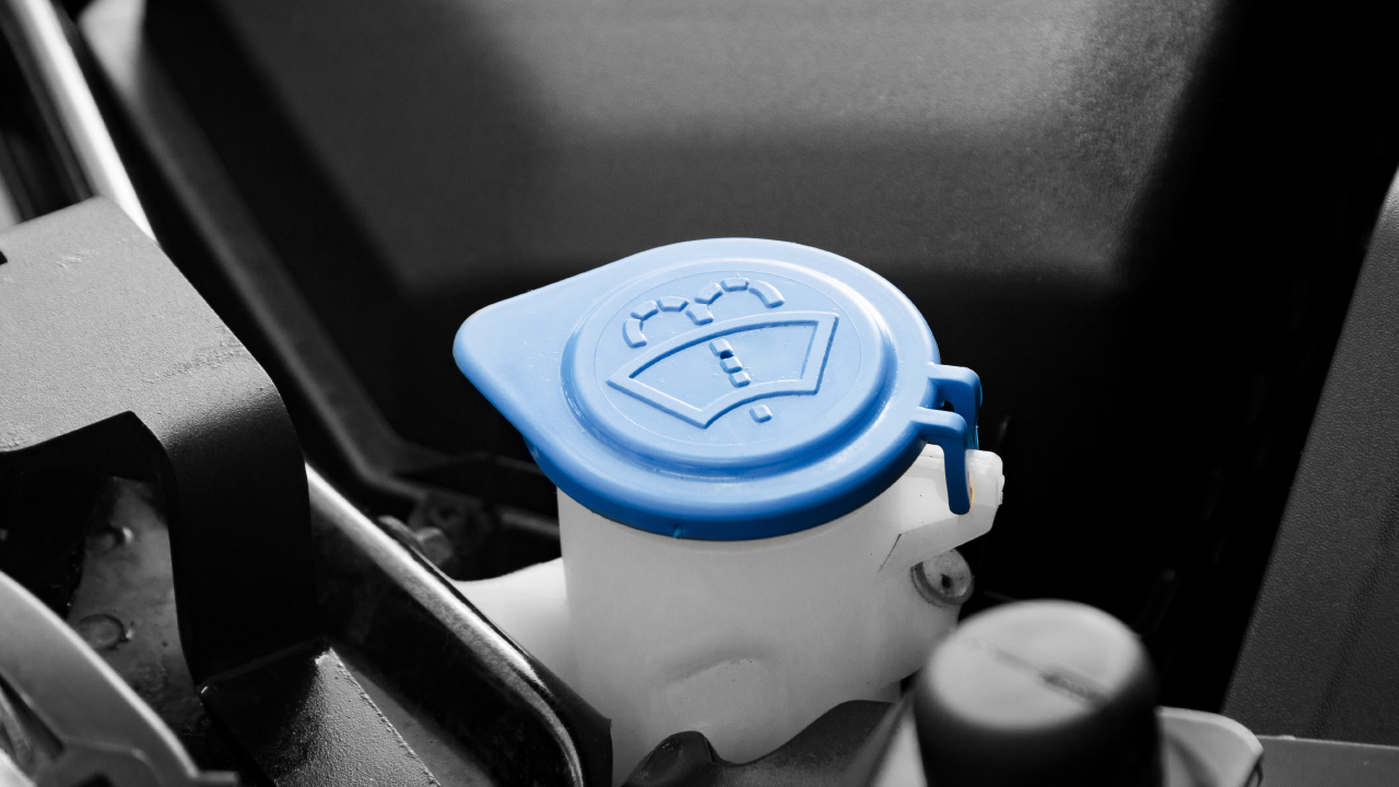 Car coolant reservoir