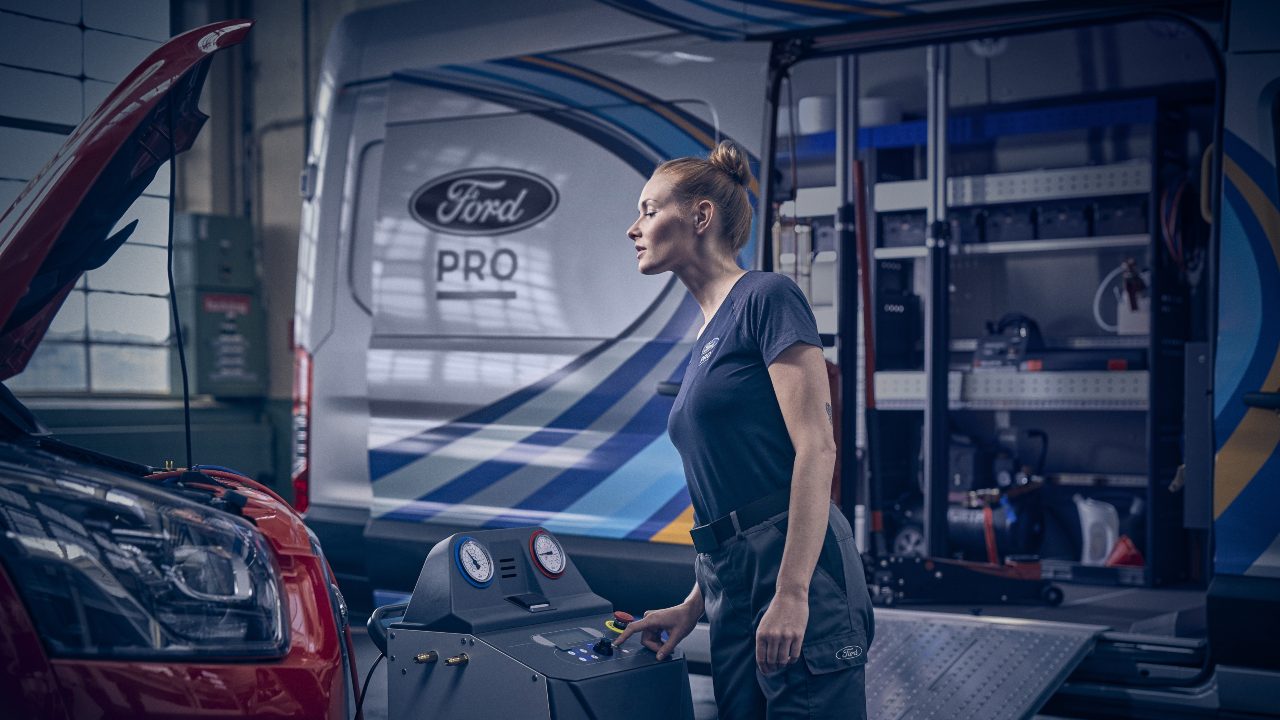 Ford Service technician