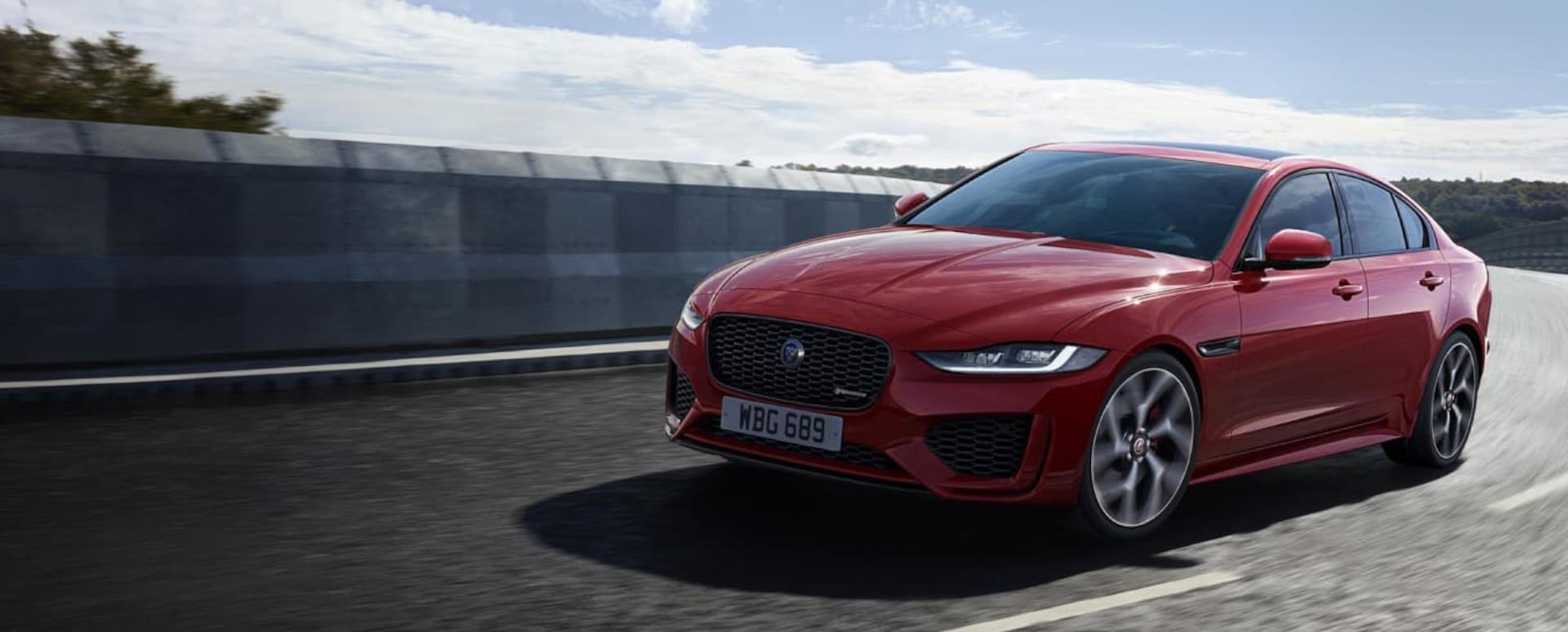 https://www.evanshalshaw.com/-/media/evanshalshaw/blog/most-comfortable-cars/2022-update/jaguar-xe-1920x774px.ashx