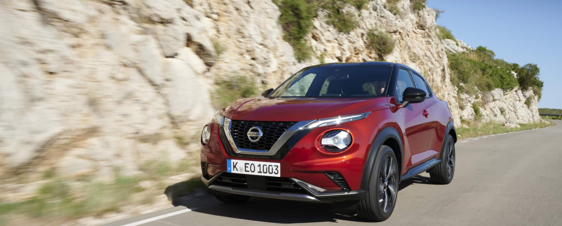 Nissan Juke Driving