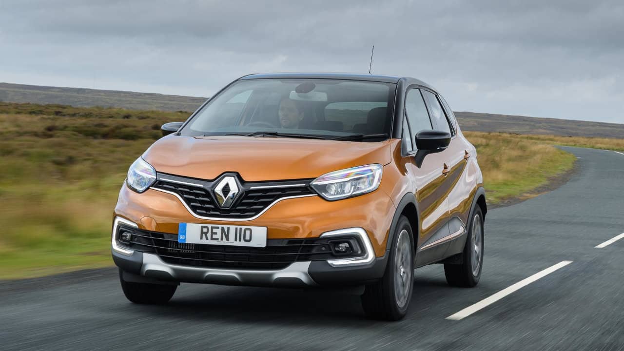 Renault Captur Driving