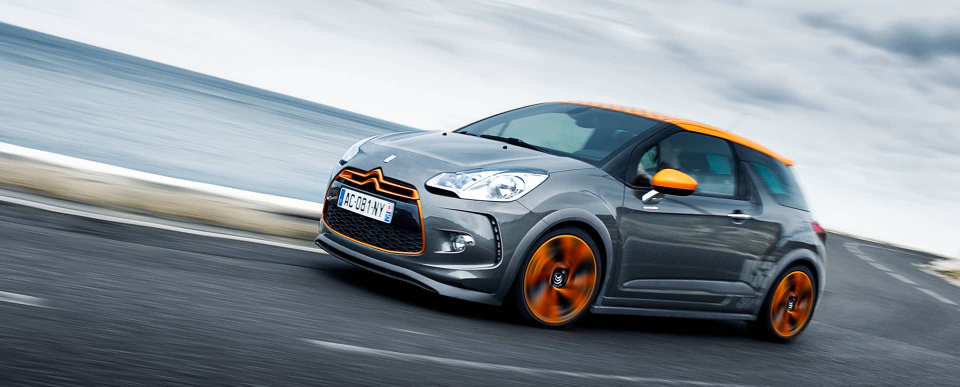 Citroen DS3 Racing Cornering at Speed
