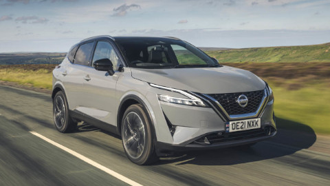 Nissan Qashqai Exterior Front Driving