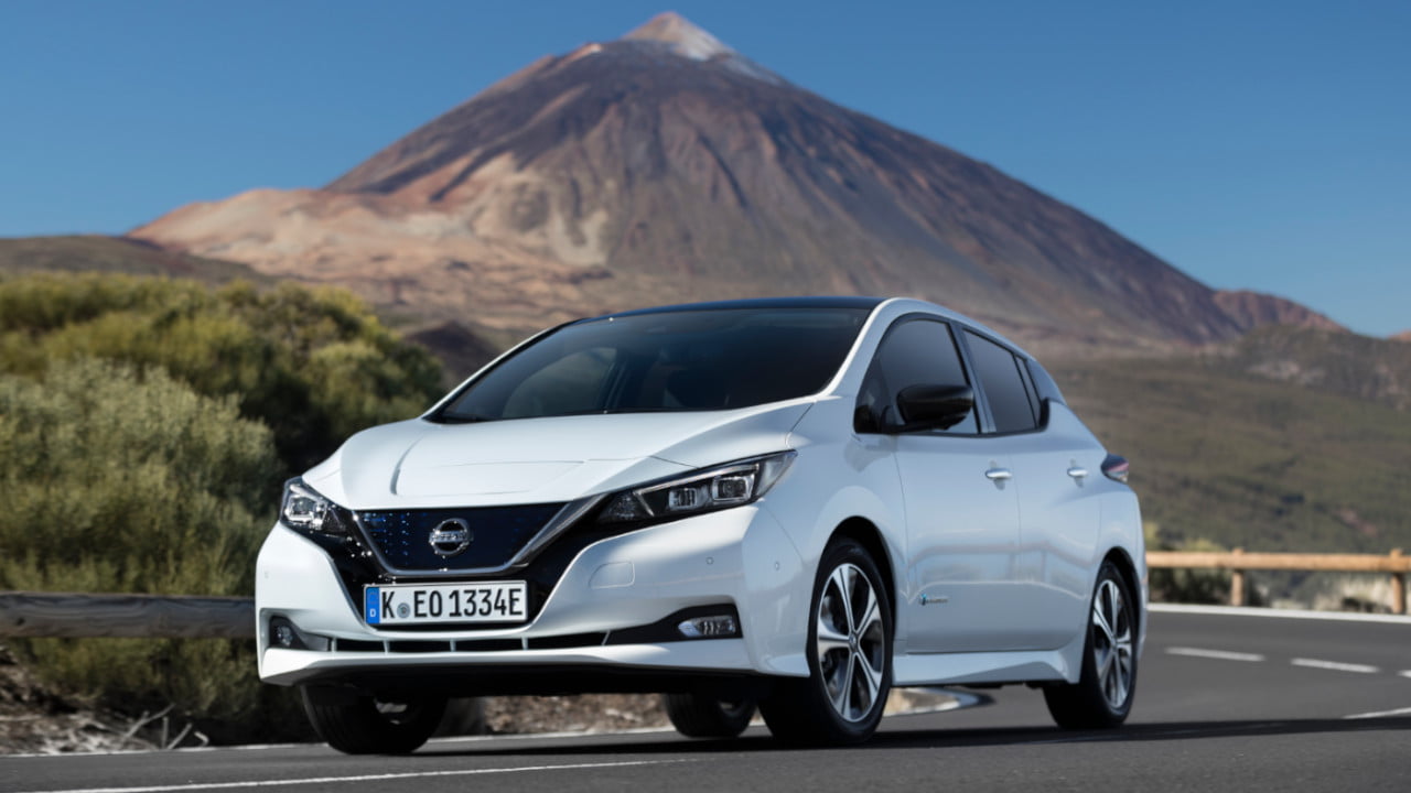 Nissan LEAF Driving 