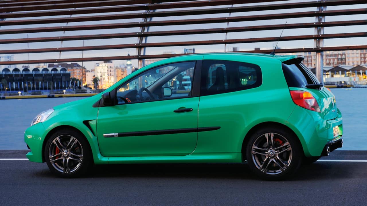 Green Renault Clio III Renault Sport Sideview