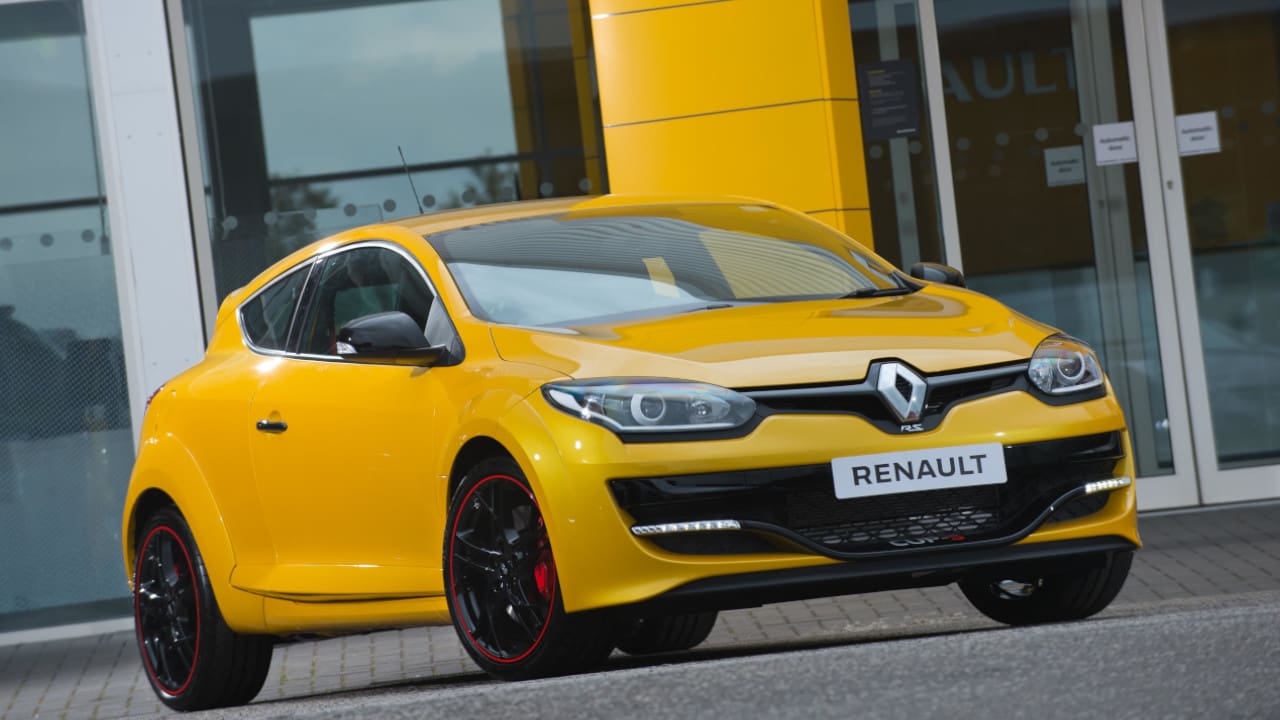 Yellow Renault Megane III Renault Sport Exterior