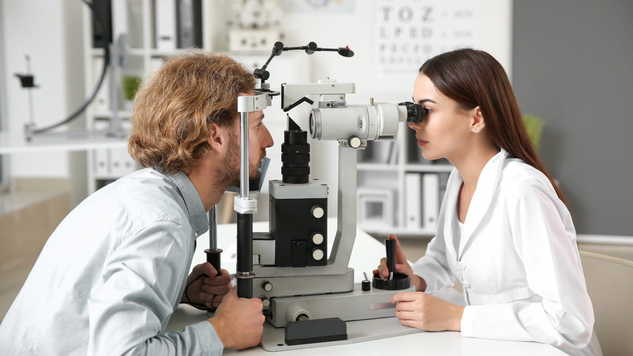 Optician Eye Check
