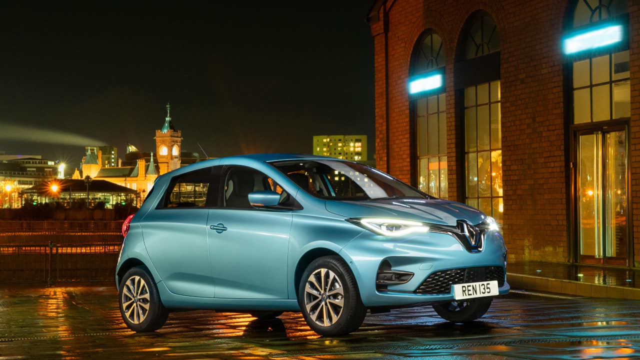 Blue Renault Zoe at Night