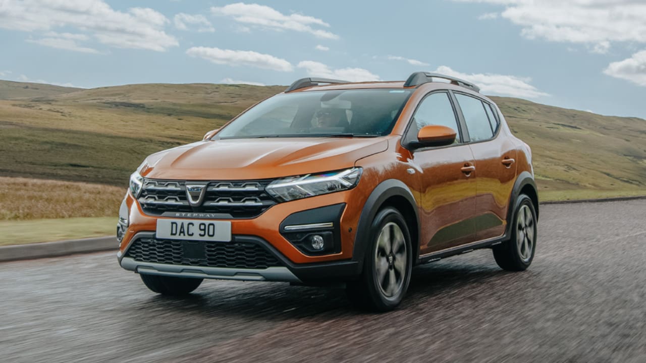 Orange Dacia Sandero Stepway Exterior Front Static