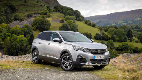Peugeot 3008 Front Side