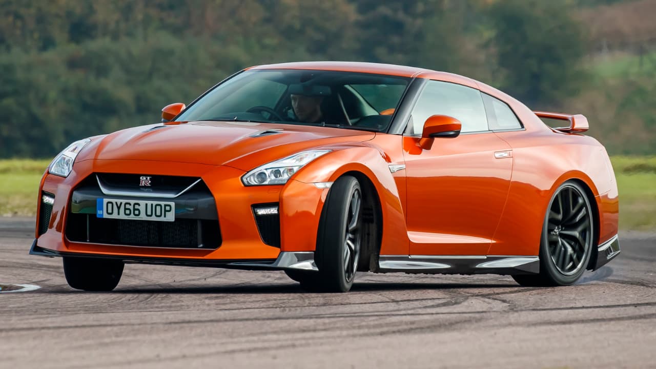 Nissan GT-R