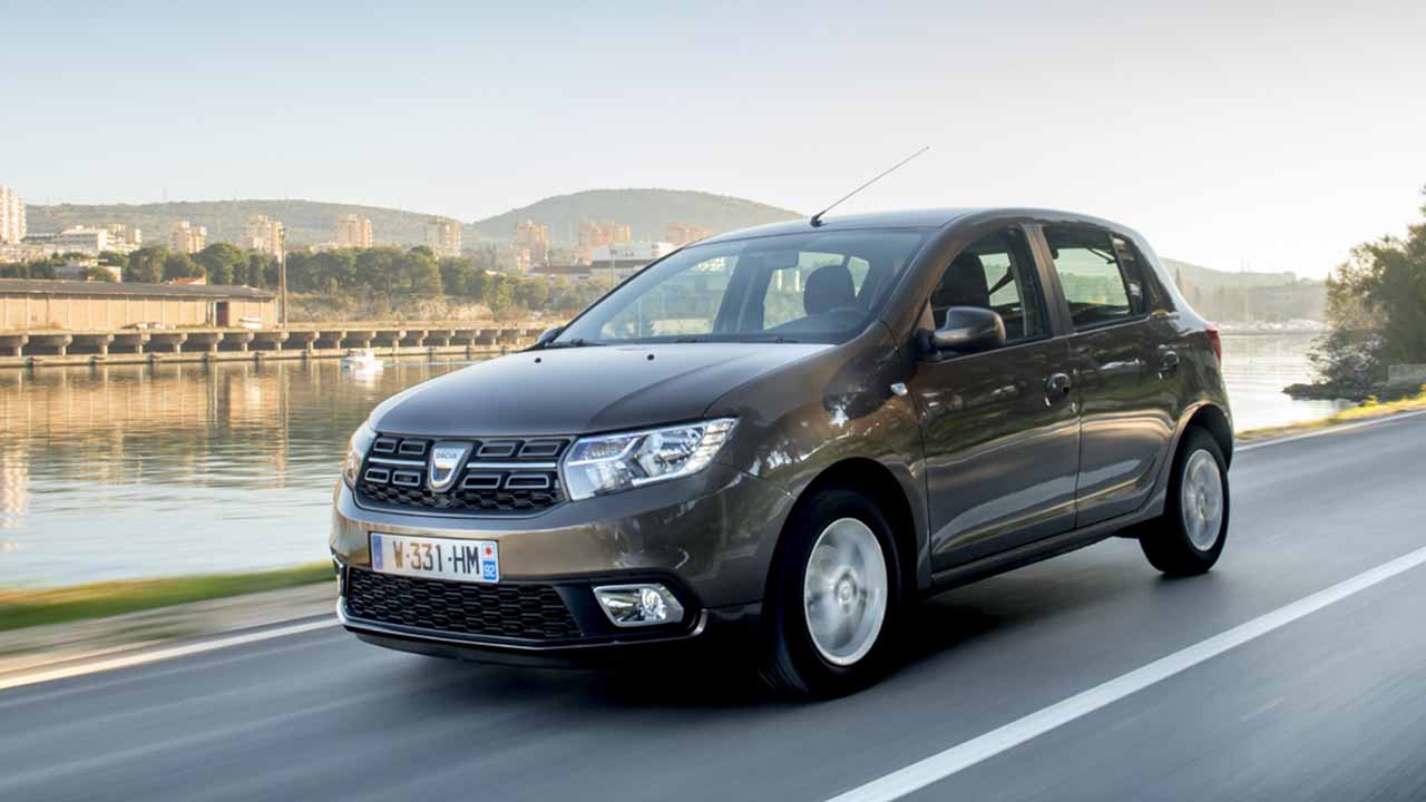 Dacia Sandero driving